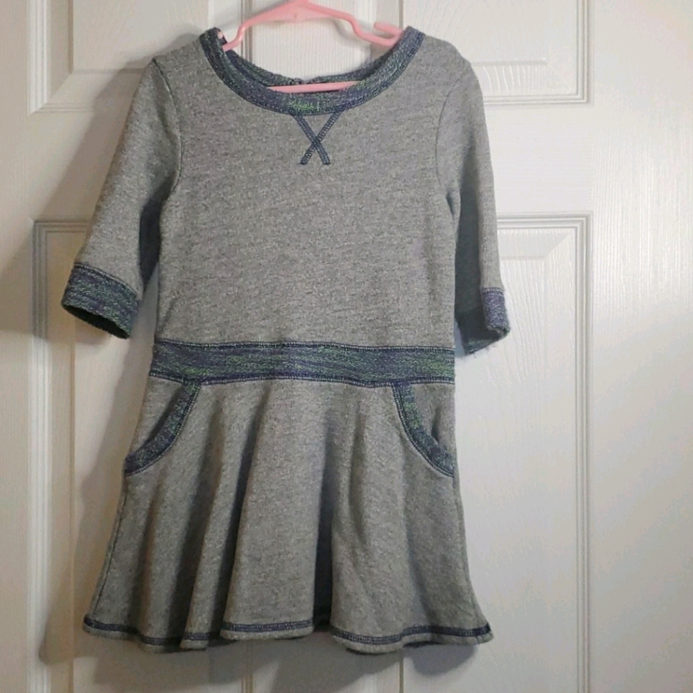 Girls sweater dress with pockets